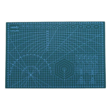 Load image into Gallery viewer, Professional A5 A3 Cutting Mat PVC Double Sided Self-healing Non Slip DIY cutting mat Board Patchwork Mat Pad 45*30CM 21*15CM