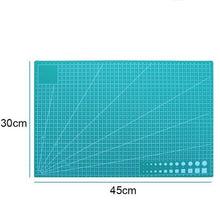 Load image into Gallery viewer, Professional A5 A3 Cutting Mat PVC Double Sided Self-healing Non Slip DIY cutting mat Board Patchwork Mat Pad 45*30CM 21*15CM